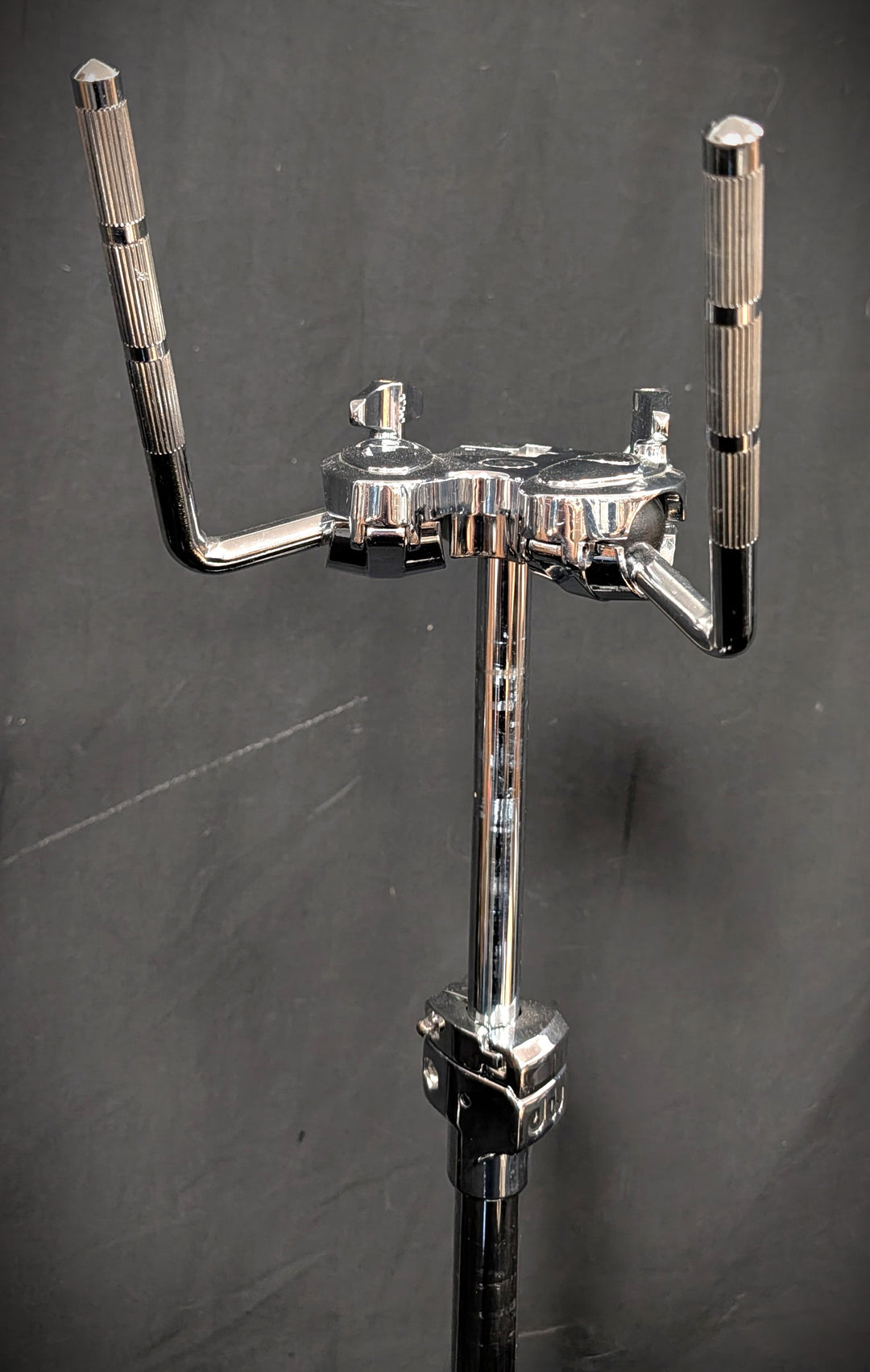 3000 Series Double Tom Stand