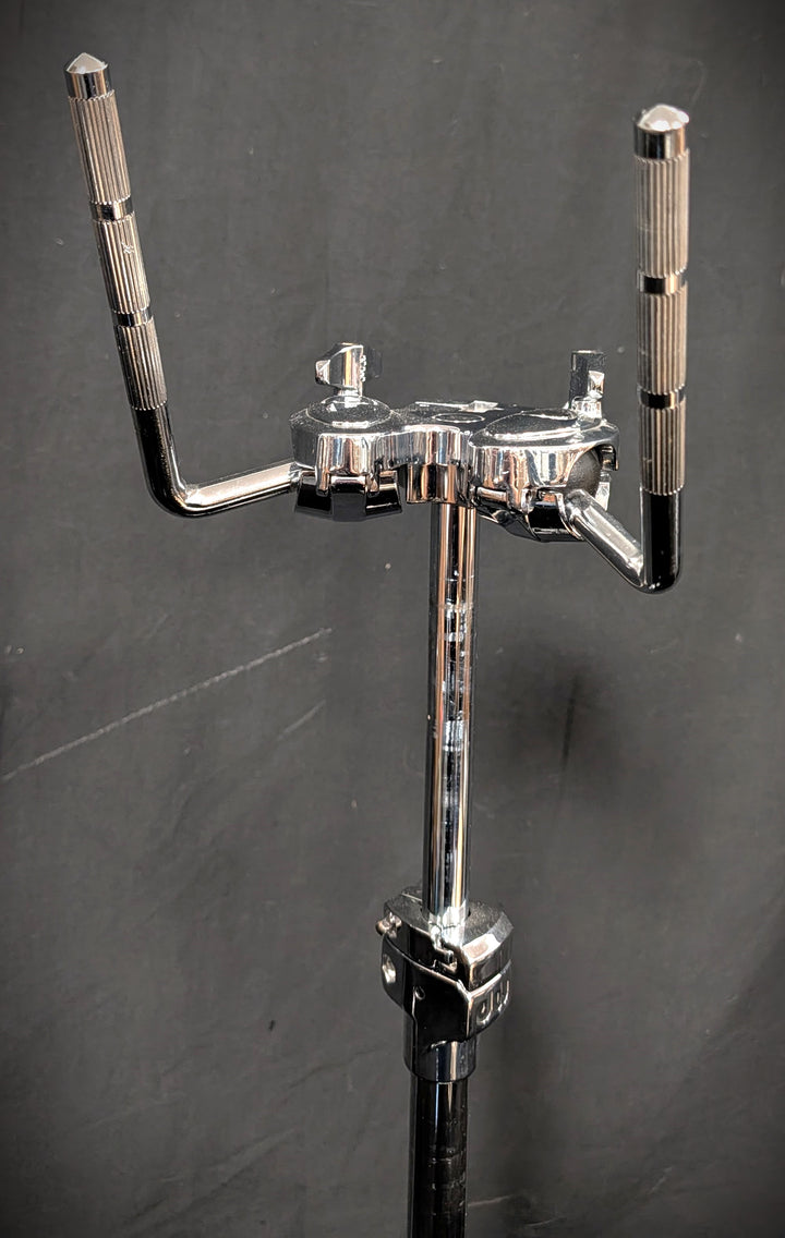 3000 Series Double Tom Stand