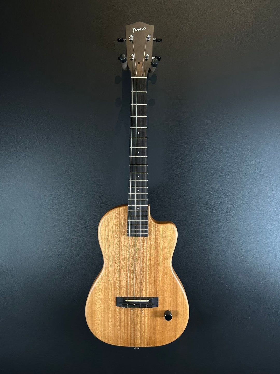 BE-D Deluxe Solid Acacia Baritone Uke, Recent