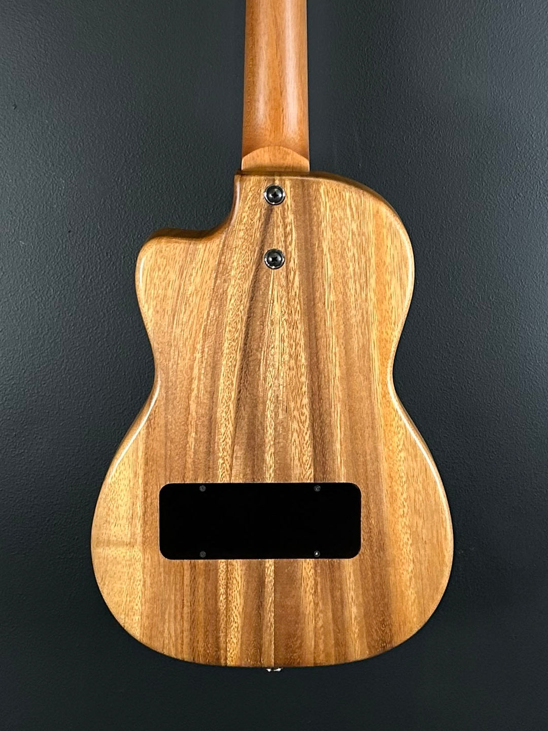 BE-D Deluxe Solid Acacia Baritone Uke, Recent