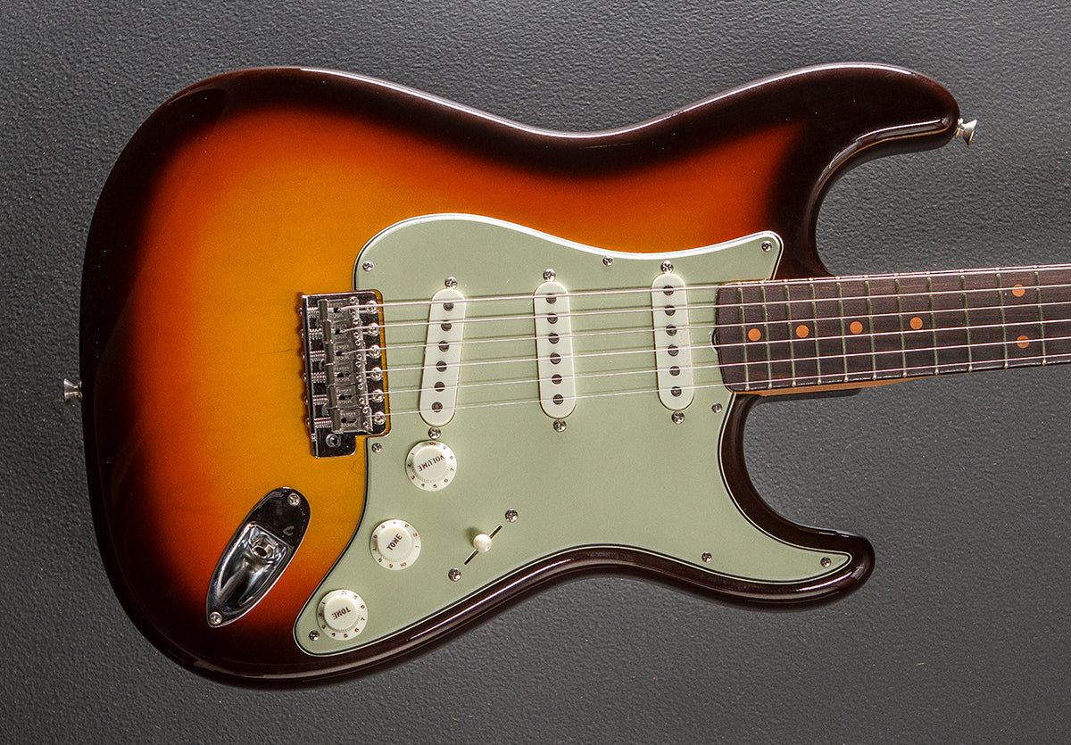 Used Vintage Custom 1959 NOS Strat '23 – Dave's Guitar Shop