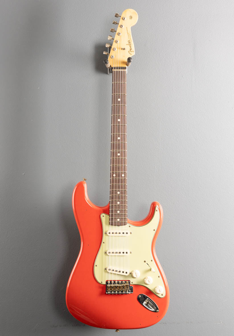 ギター FiestaRed Relic LaquerFinishStratocaster Fender Custom Shop 58 Relic Strat Guitar, Super Faded Fiesta Red