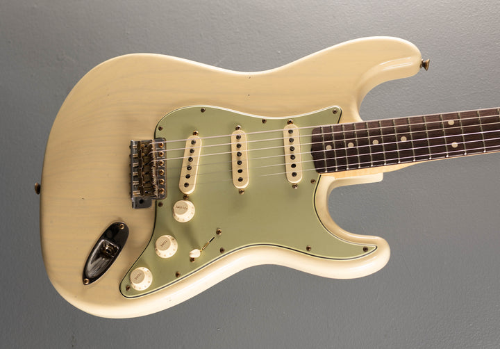 1960 Journeyman Relic Stratocaster - Vintage Blonde
