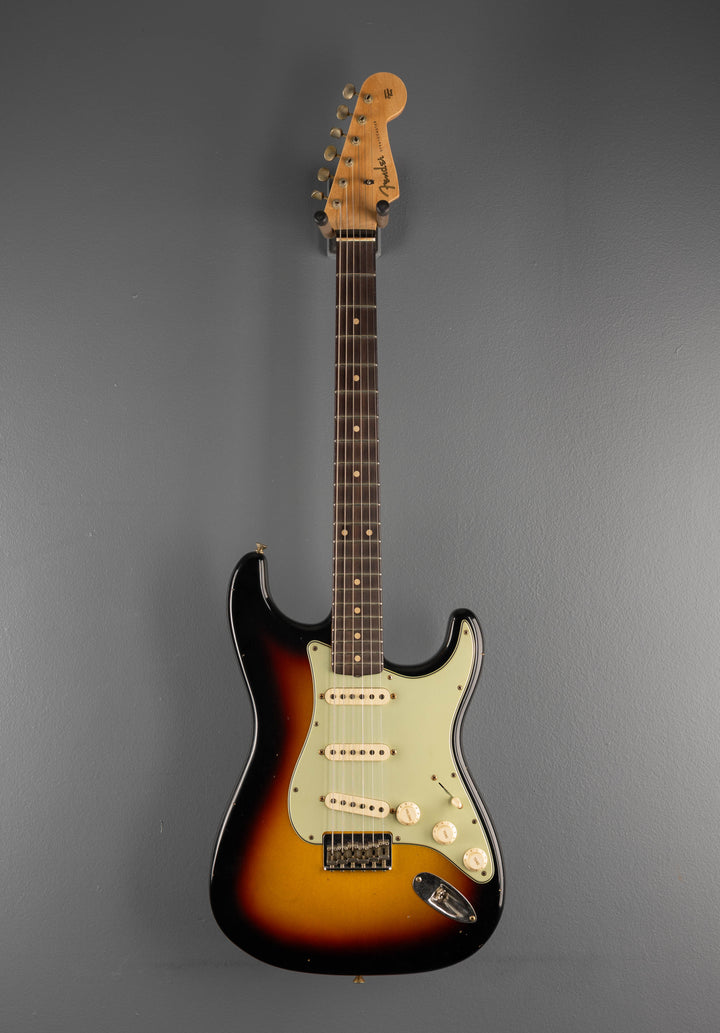 1960 Journeyman Relic Hardtail Stratocaster - 3 Color Sunburst