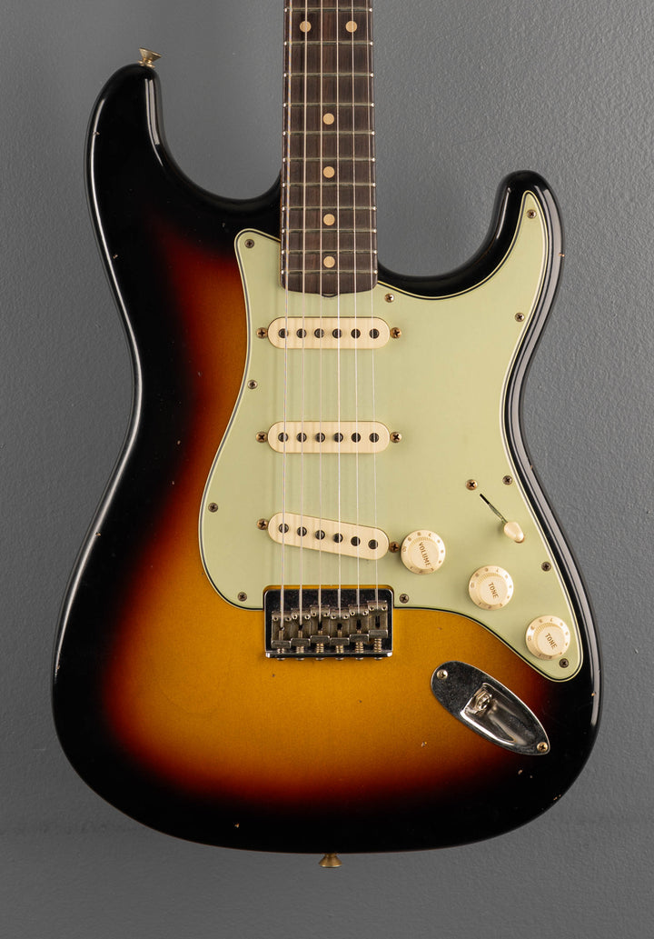 1960 Journeyman Relic Hardtail Stratocaster - 3 Color Sunburst