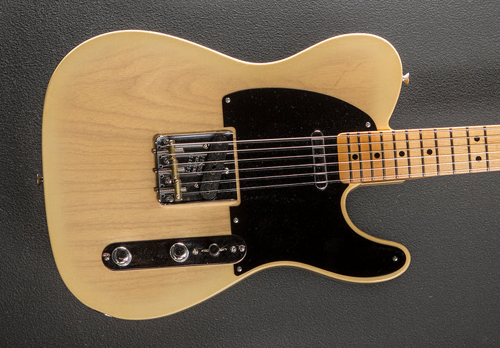 1950 Deluxe Closet Classic Double Esquire