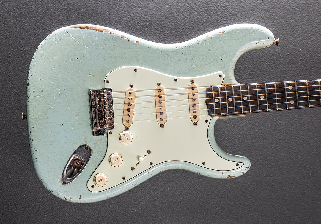 Used 1960 Heavy Relic Strat &