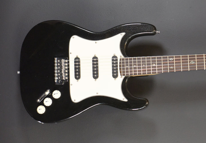 Diamond Limited Edition Electric Guitar, Recent