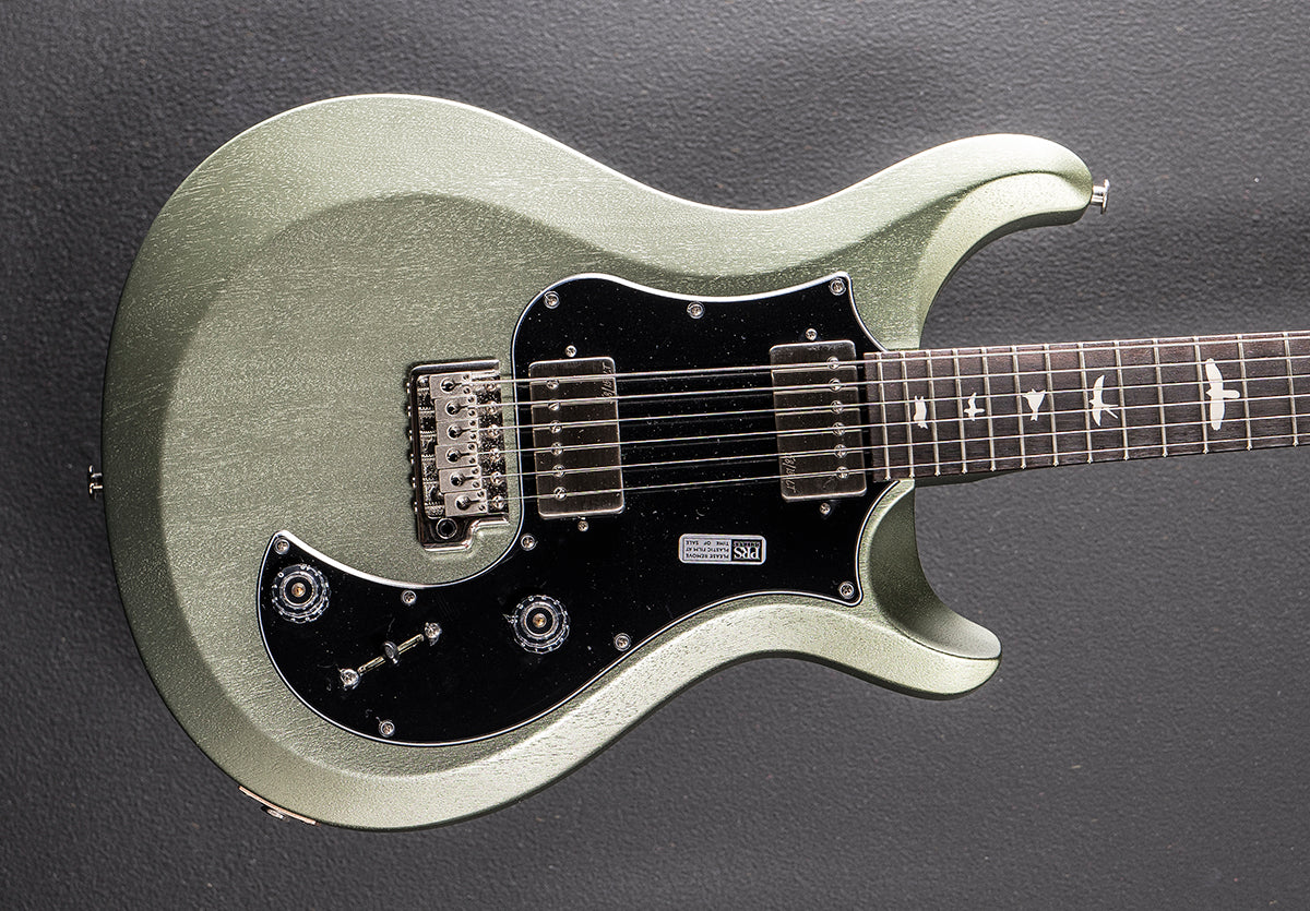 S2 Standard 22 Satin - Mavis Mint Metallic – Dave's Guitar Shop