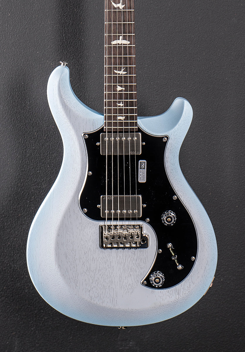 S2 Standard 22 Satin - Cloud Burst