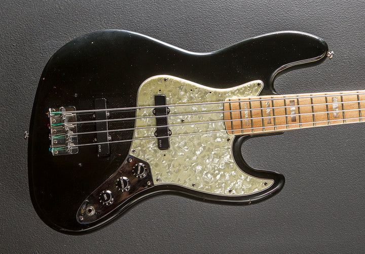 Used Jazz Bass '77