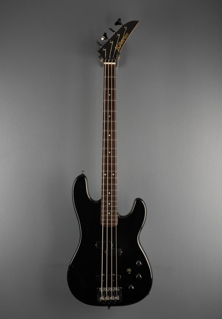 700ST Bass, Late &