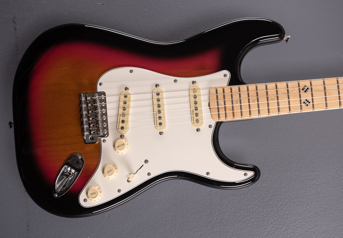 Steve Lacy People Pleaser Stratocaster - Chaos Burst – Dave's Guitar Shop