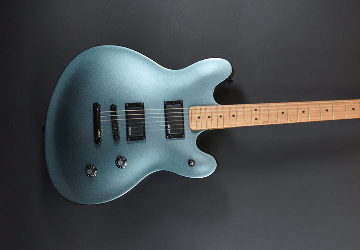 Used Contemporary Active Starcaster '22