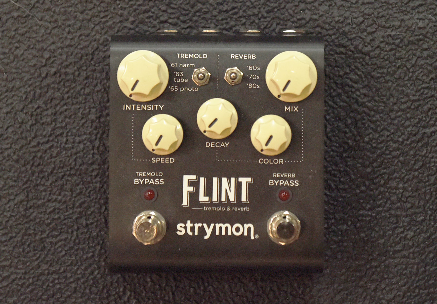 strymon FLINT V1トレモロ&リバーブ 専用電源付き strymon FLINT V1トレモロ&リバーブ 専用電源付き strymon | FLINT