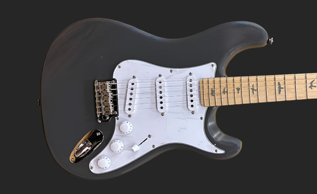 SE Silver Sky w/Maple '23