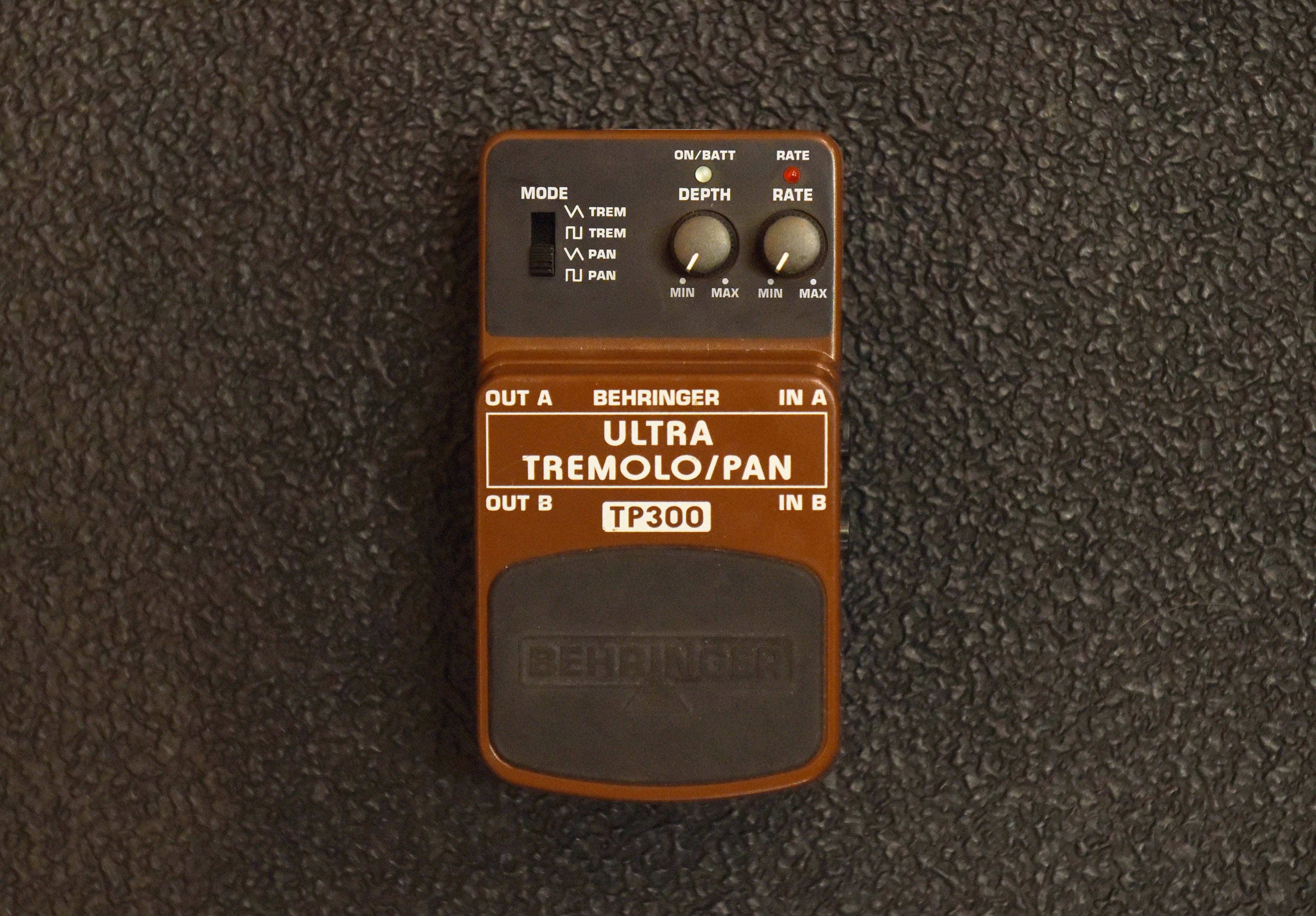 アメージングタイランド・グランドセール TP300 Ultra Tremolo/Pan, Recent – Dave's Guitar Shop ギター
