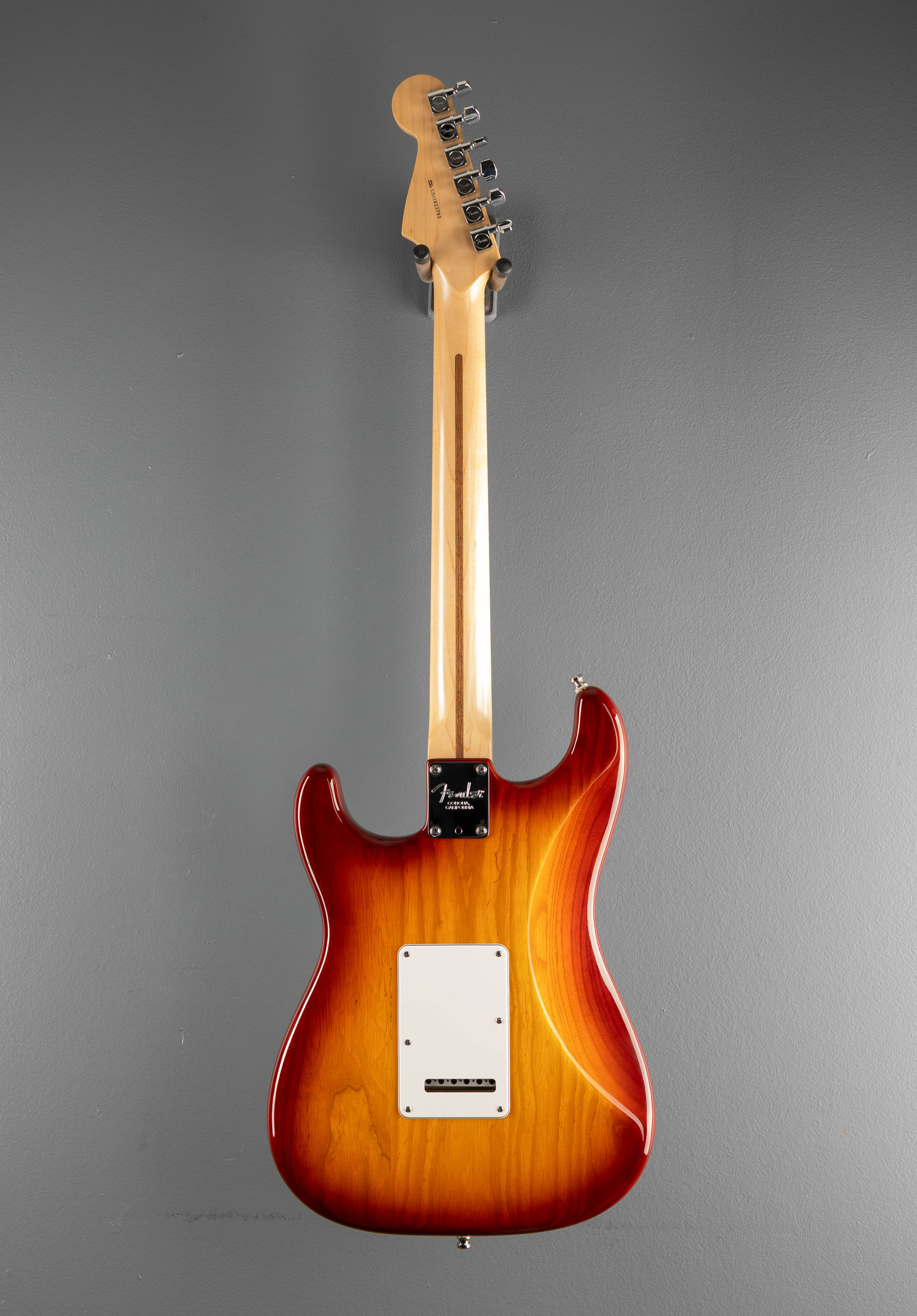 USED American Standard Stratocaster, '11 – Dave's Guitar Shop