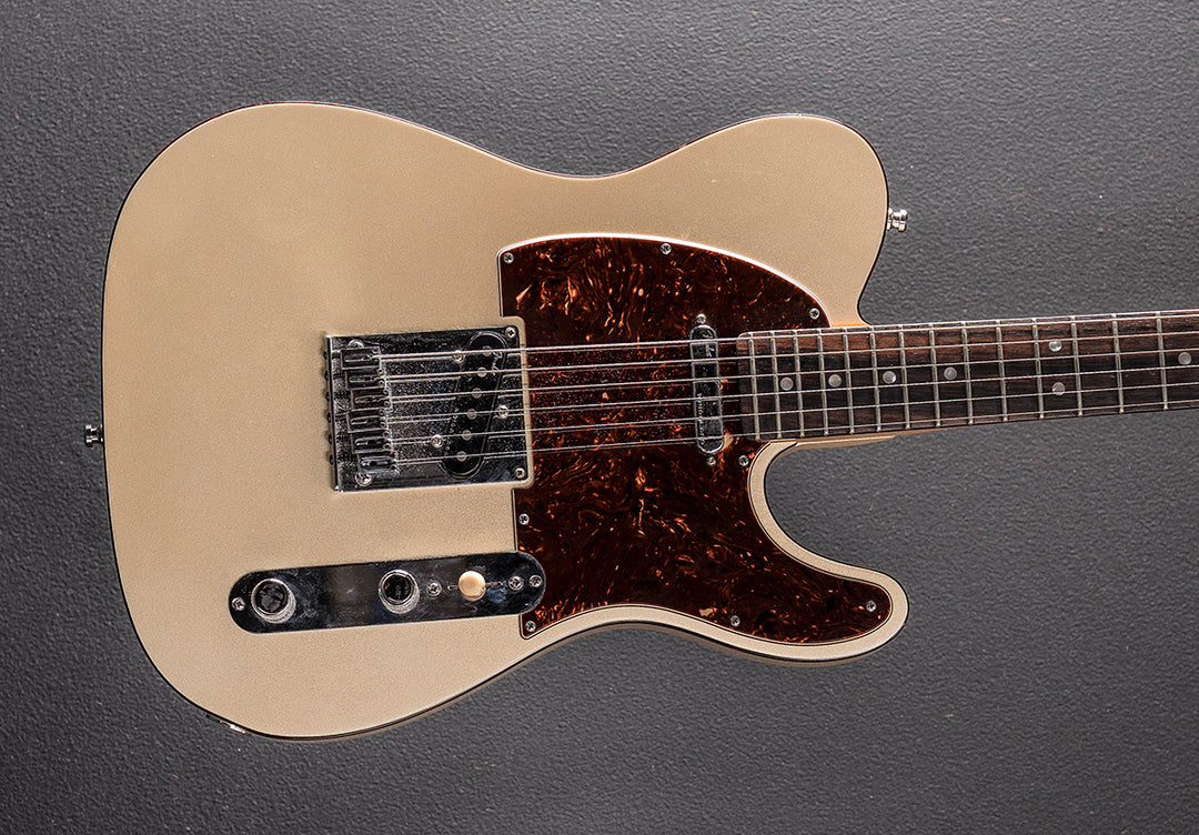 Used American Deluxe Tele &