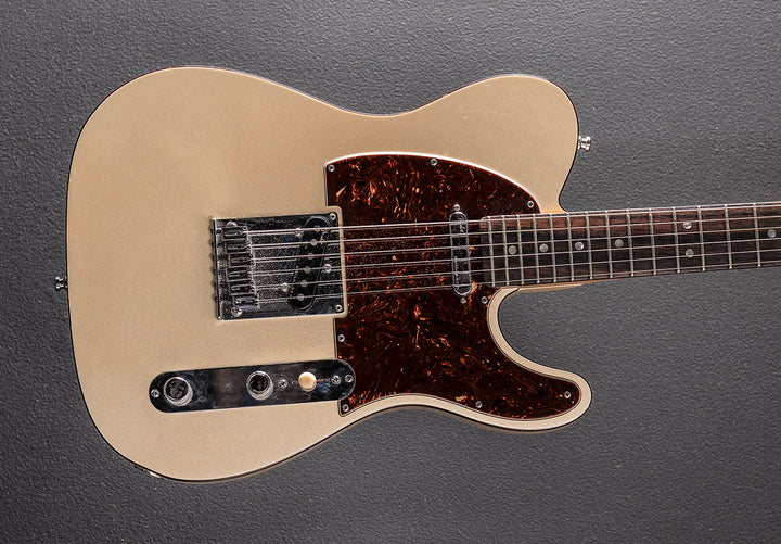 Used American Deluxe Tele &