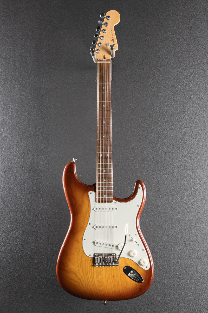 Used American Deluxe Strat &