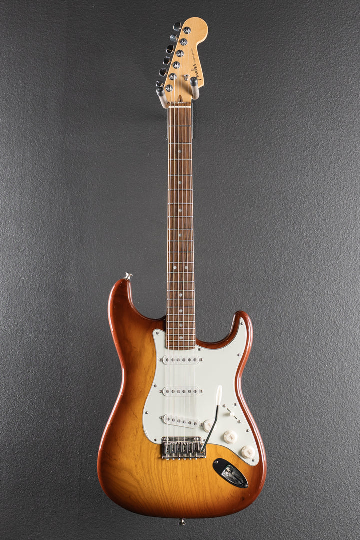 Used American Deluxe Strat &