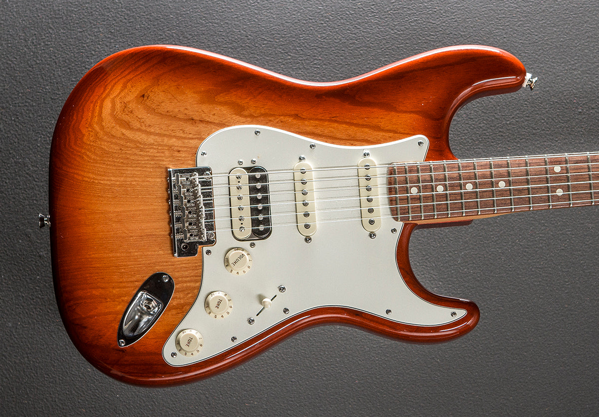 Used American Standard HSS Shawbucker Strat 15 Dave s Guitar Shop