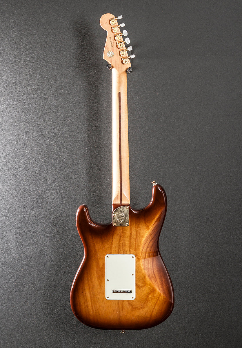 Used 75th Anniversary Commemorative Strat '20