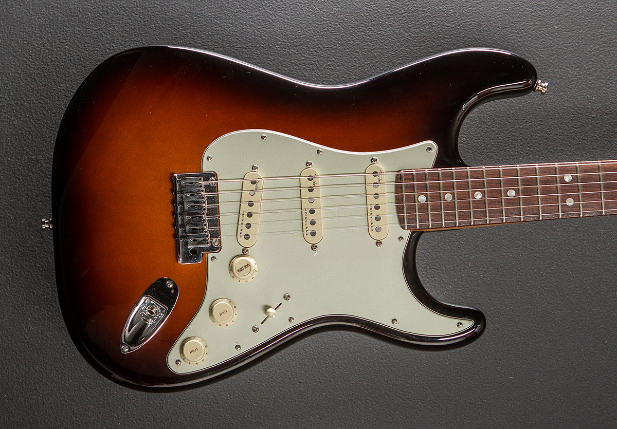 Used American Ultra Strat '21 – Dave's Guitar Shop