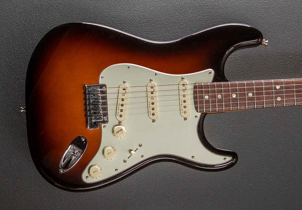 Used American Ultra Strat '21 – Dave's Guitar Shop