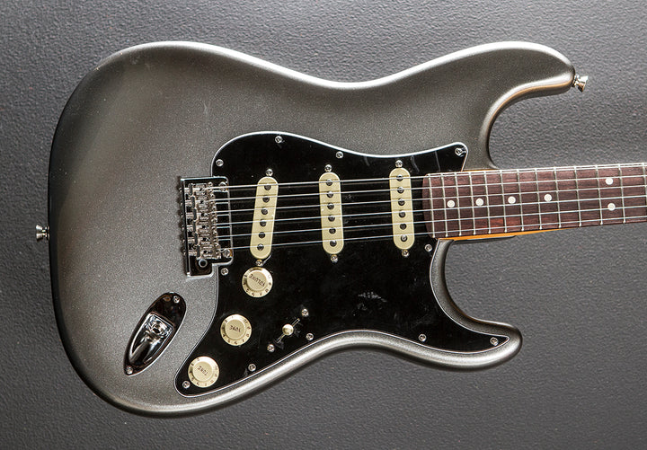 Used American Professional II Strat &