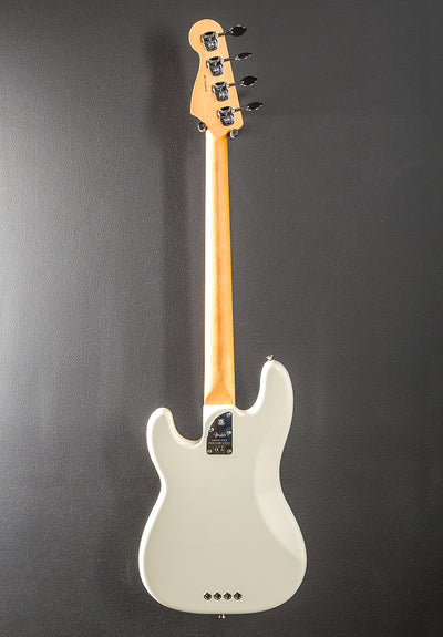 American Professional II Precision Bass '22