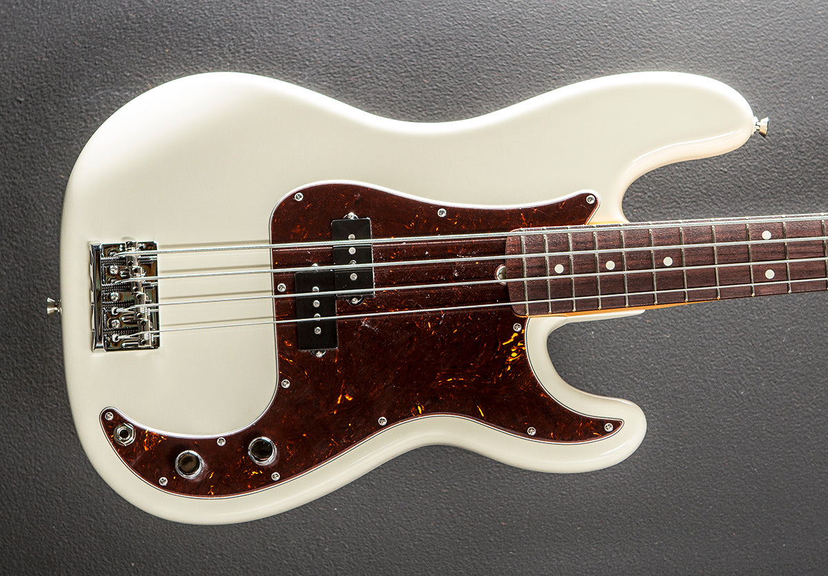 American Professional II Precision Bass '22
