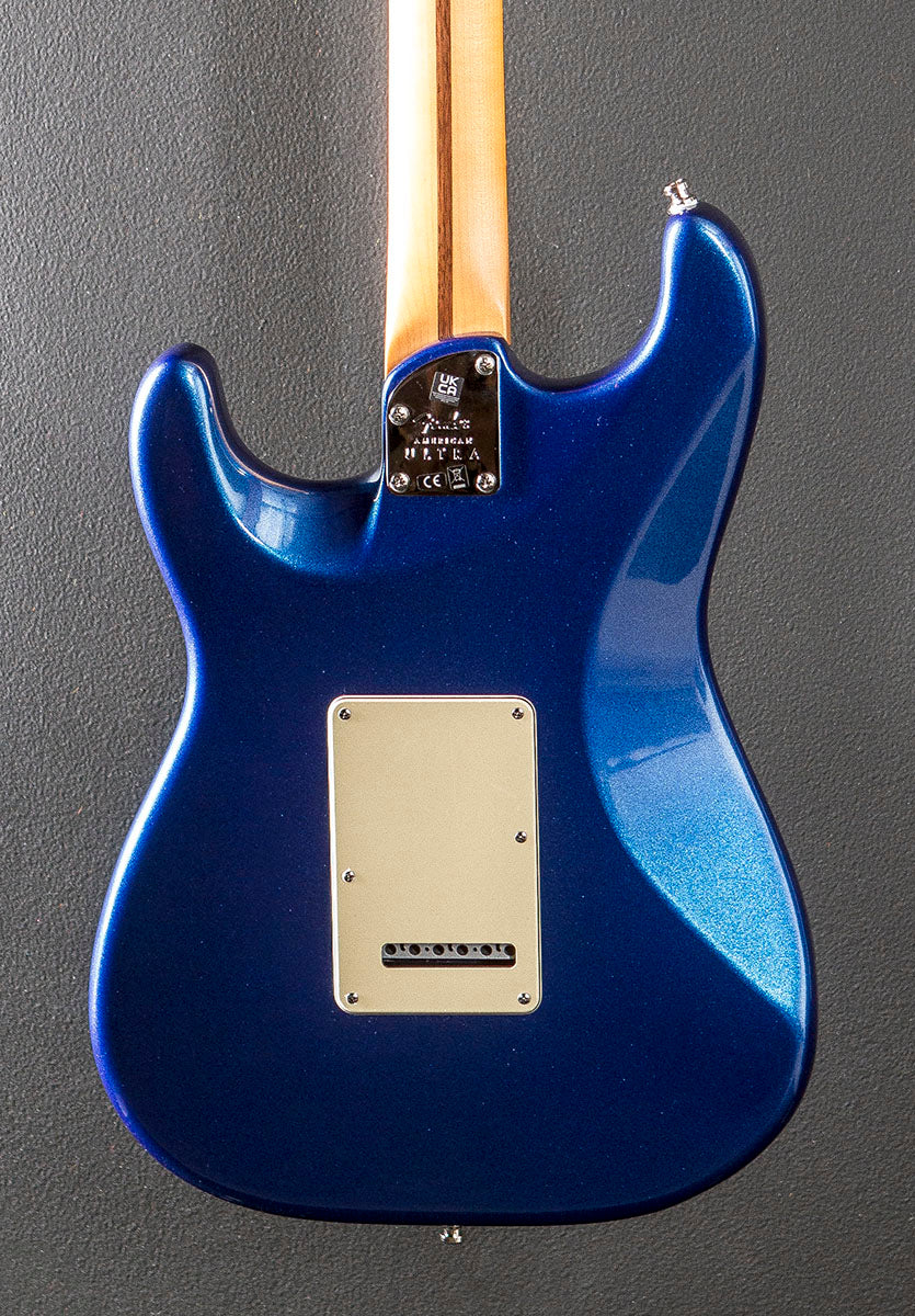 American Ultra Stratocaster HSS - Cobra Blue w/Rosewood