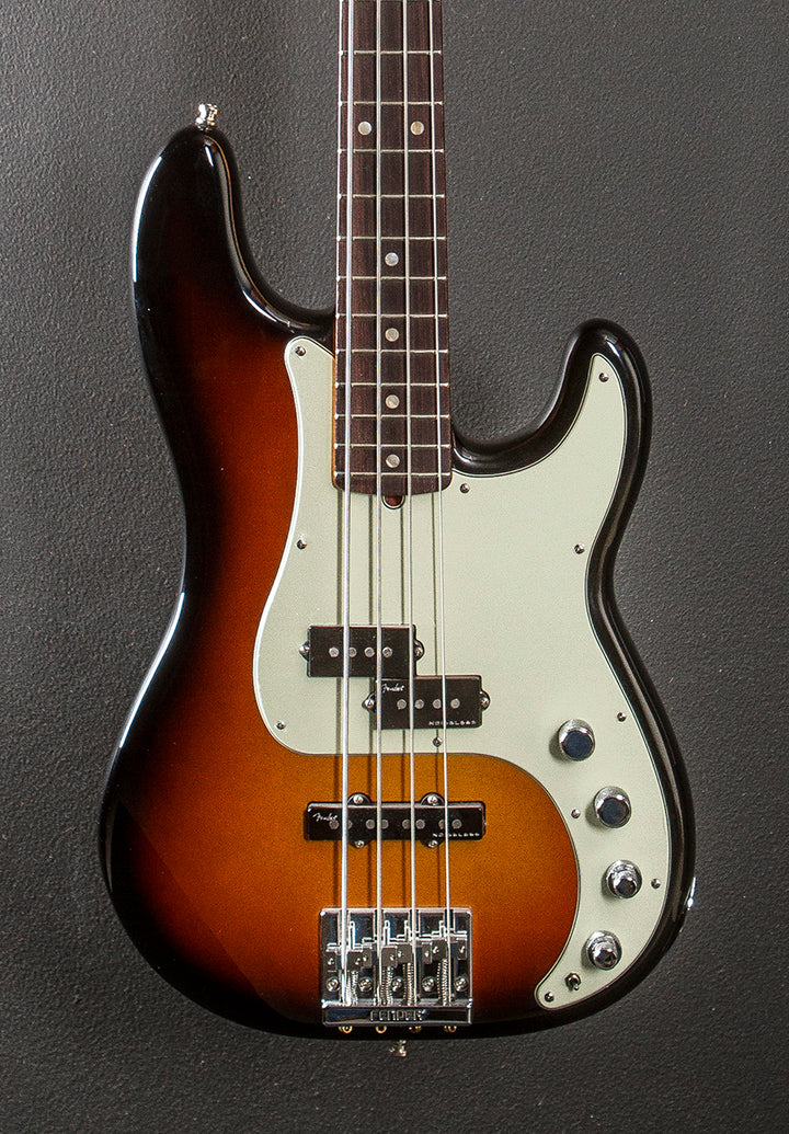 Used American Ultra Precision Bass '23