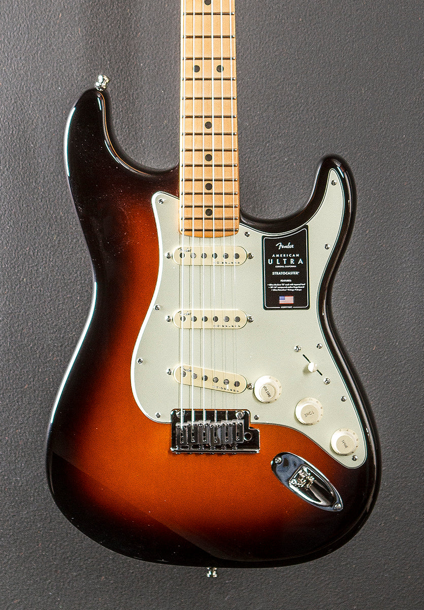 American Ultra Stratocaster –  Ultraburst w/Maple