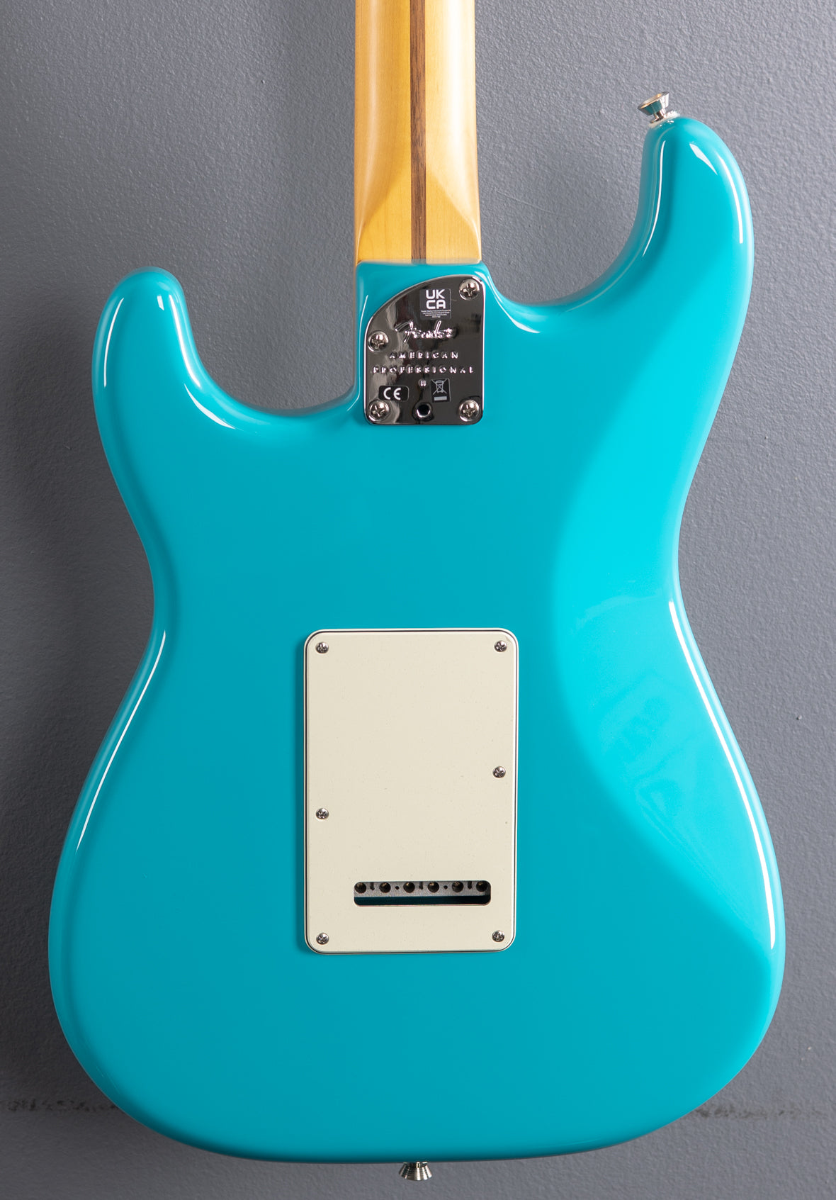 American Professional II Stratocaster – Miami Blue w/Maple