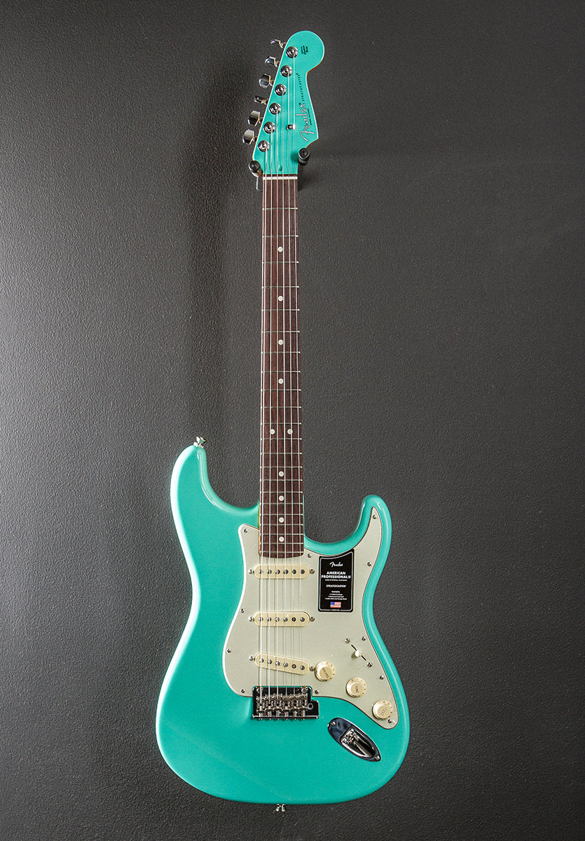 Dave's Guitar Shop Limited Edition American Professional II Stratocaster - Seafoam Green