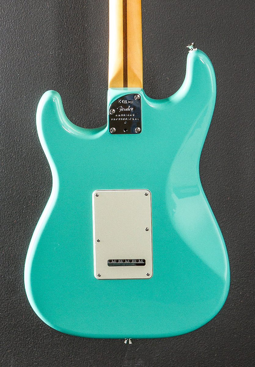 Dave's Guitar Shop Limited Edition American Professional II Stratocaster - Seafoam Green
