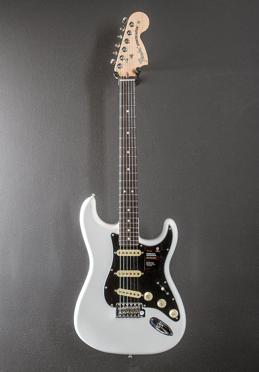 American Performer Stratocaster - Arctic White w/Rosewood