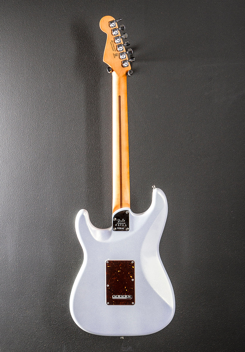ギター FENDER Ultra Stratocaster Arctic Pearl American Ultra Stratocaster - Arctic Pearl w/Rosewood – Dave's
