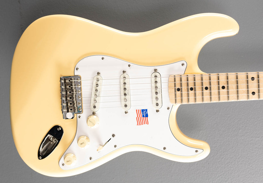 ギター Fender USA Yngwie Malmsteen Stratocaster Fender Yngwie Malmsteen Signature Strat in Vintage White