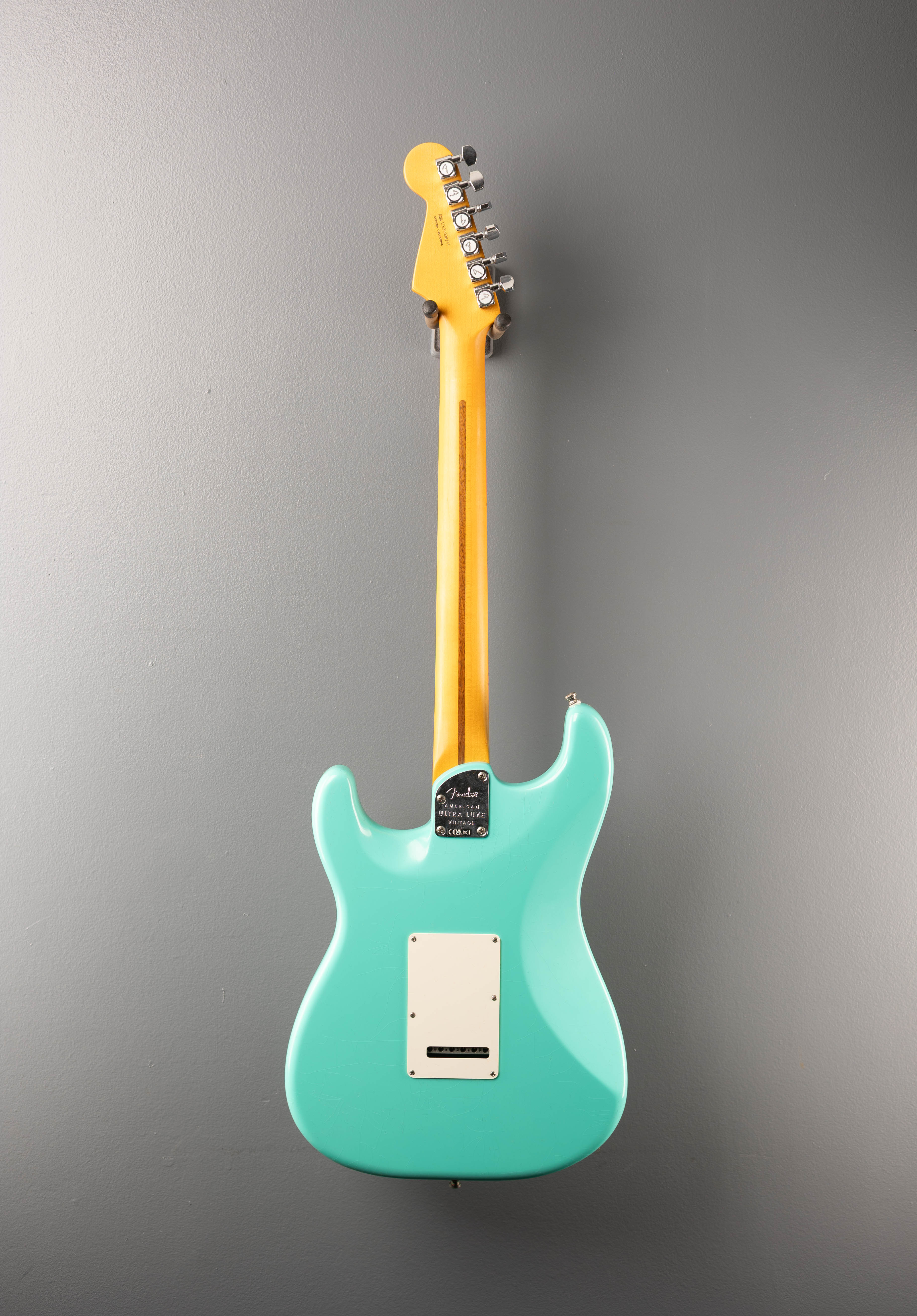 American Ultra Luxe Vintage '60s Stratocaster HSS - Sea Foam Green