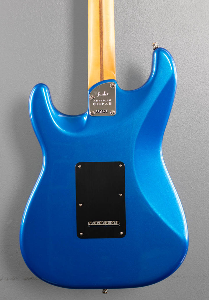 American Ultra II Stratocaster - Noble Blue