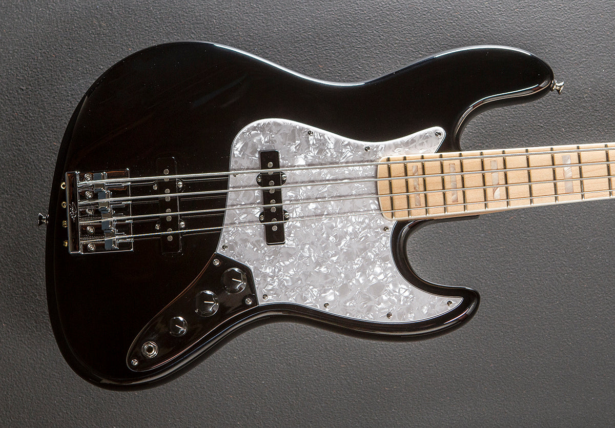 USA Geddy Lee Jazz Bass – Dave's Guitar Shop