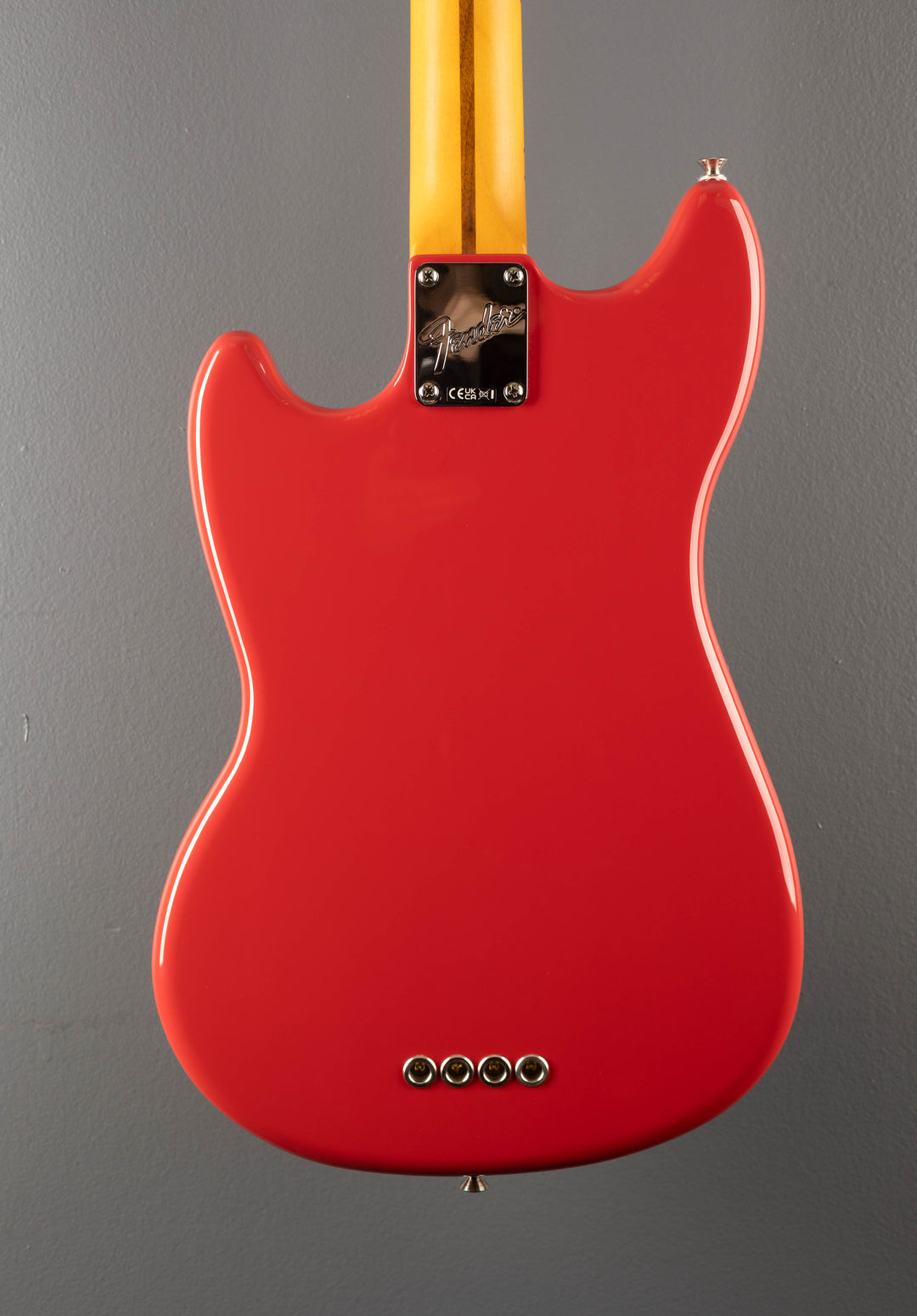 American Professional Classic Mustang Bass - Faded Dakota Red