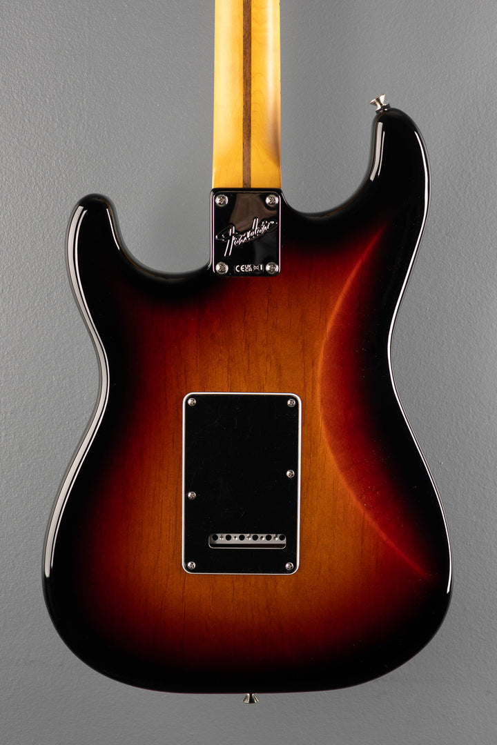 American Professional Classic Stratocaster - 3 Color Sunburst w/ Maple