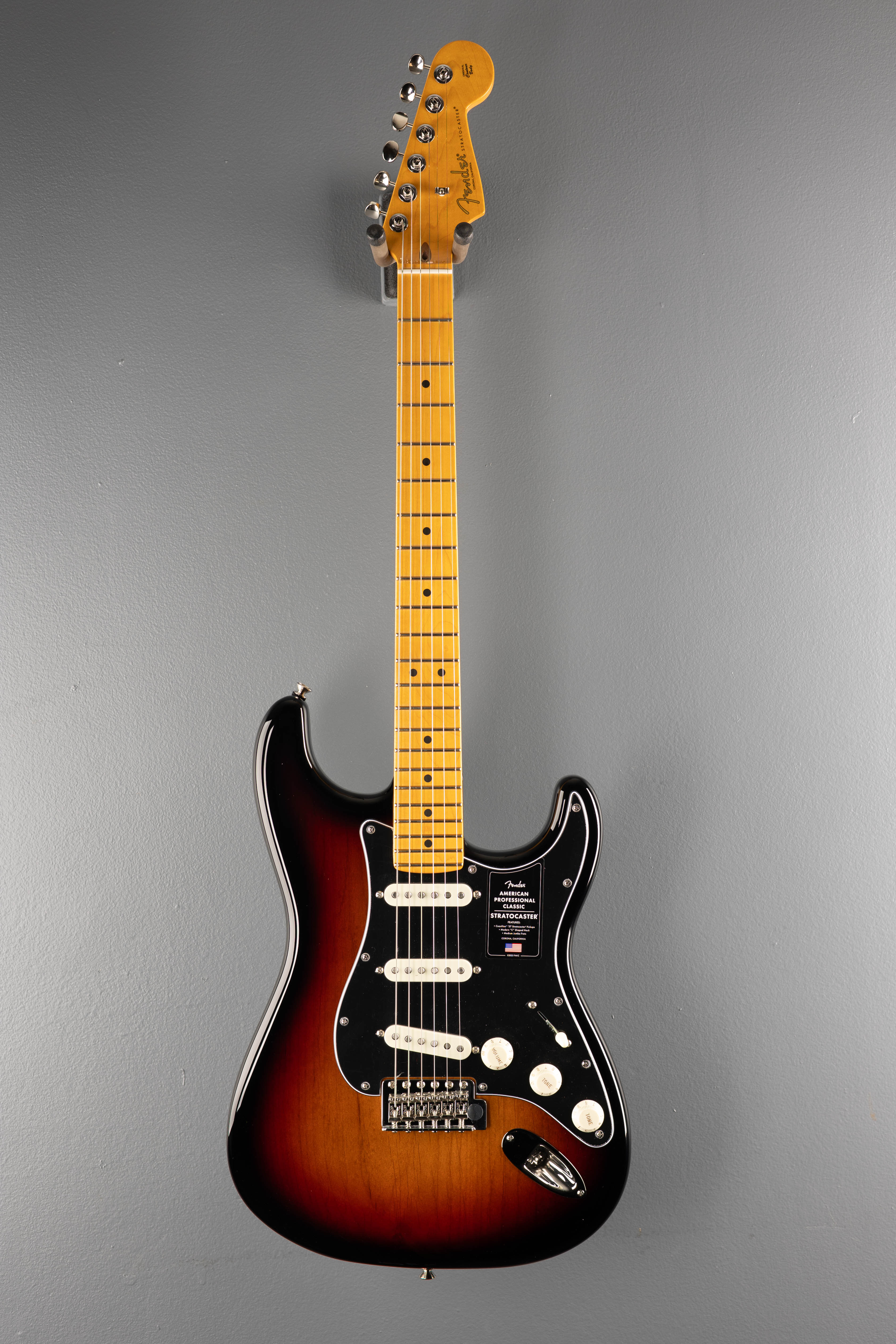 American Professional Classic Stratocaster - 3 Color Sunburst w