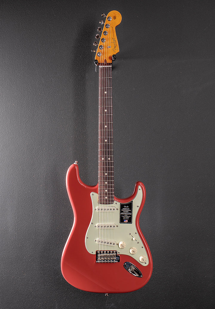American Professional Classic Stratocaster - Faded Dakota Red w/Rosewood
