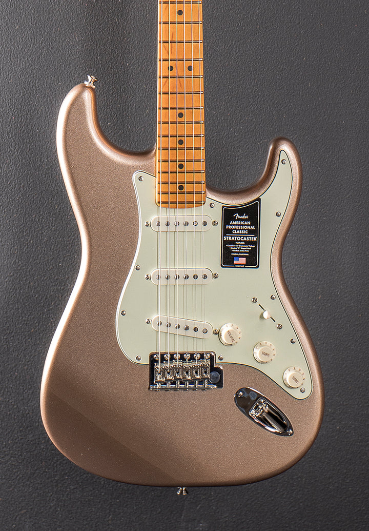 American Professional Classic Stratocaster - Faded Firemist Gold w/Maple